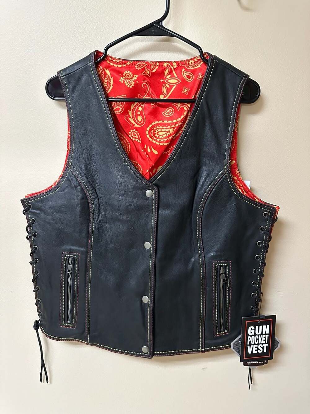 UNIK Women's Black Leather Ember Side Lace Gun Pocket Motorcycle Vest Size XL